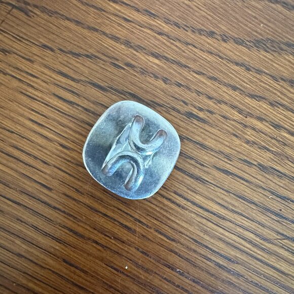 Beautiful Sterling Silver and Sodalite Stone Ring from Ilaria Peru - Adjustable - Picture 5 of 6